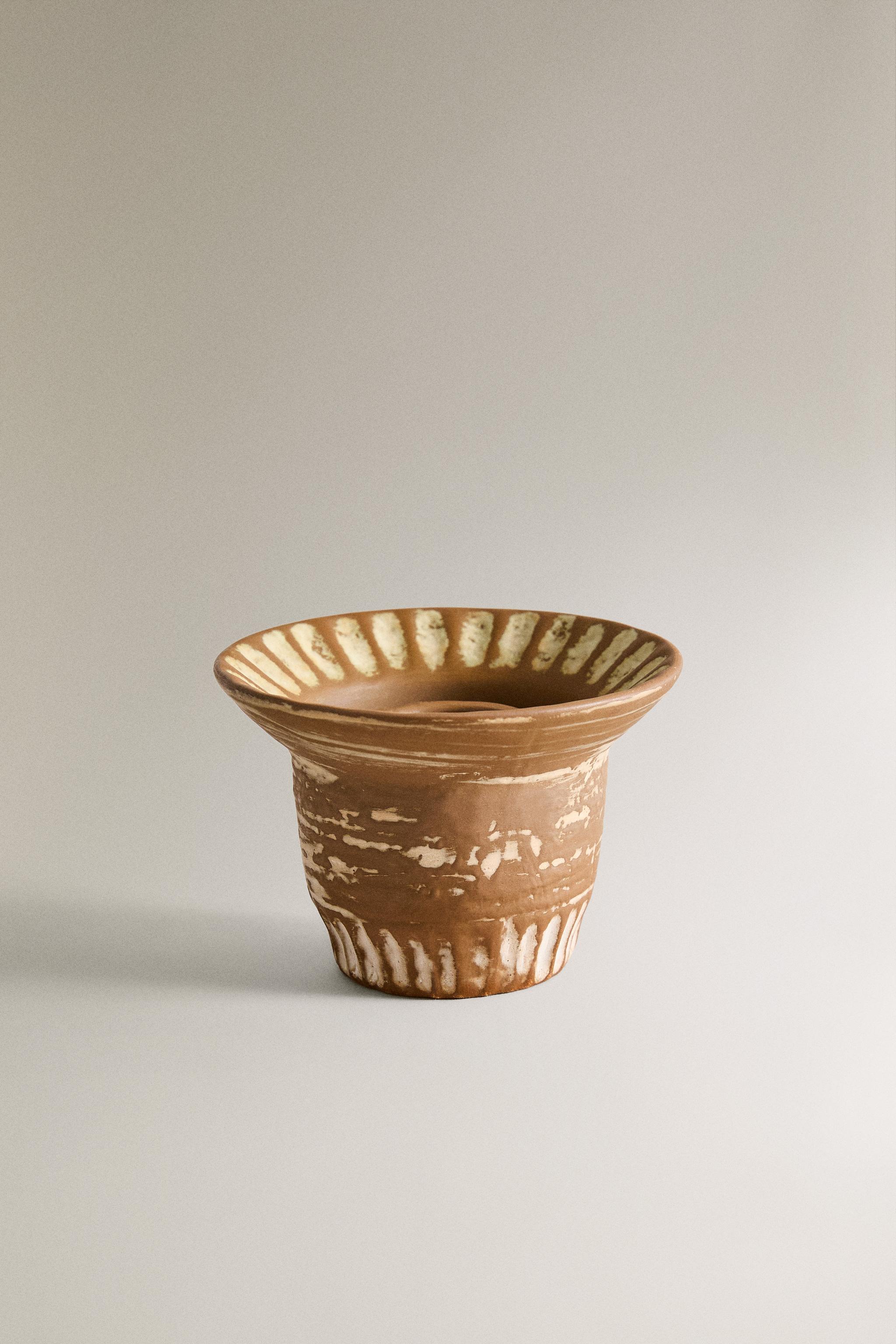 CERAMIC CANDLEHOLDER